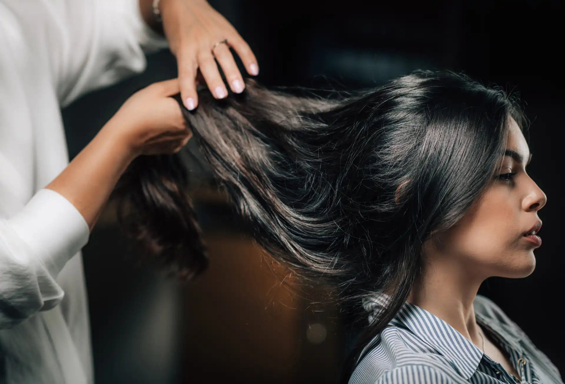 Cuidados com o cabelo: hábitos essenciais para fios saudáveis