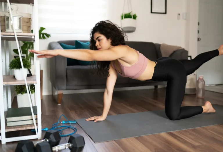 Treinos em Casa: exercícios simples para iniciantes